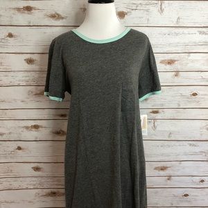 LuLaRoe NWT Medium Carly